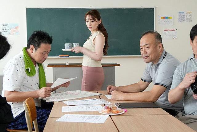 チェックインから翌チェックアウトまで…愛する妻を大嫌いな上司に貸し出され凌辱される禁断♡